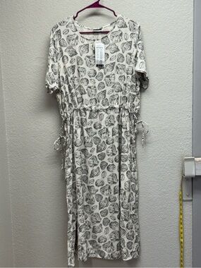 Beloved Cream Shell-Print Drawstring Maxi Dress NWT pit 26 L45